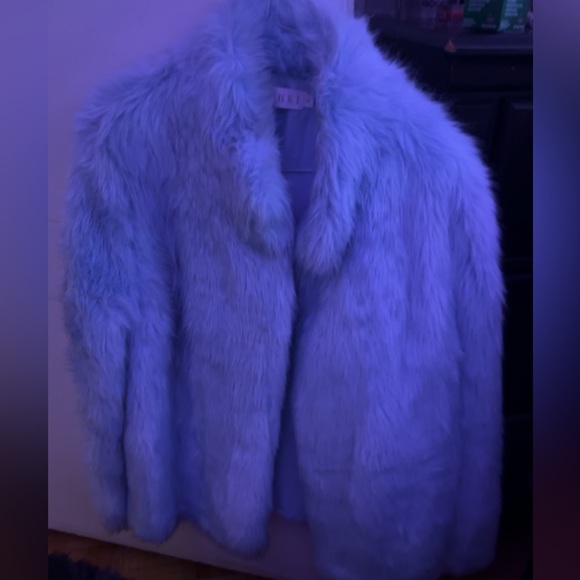 Meshki Ice Blue Fur Coat💎 - Picture 2 of 5